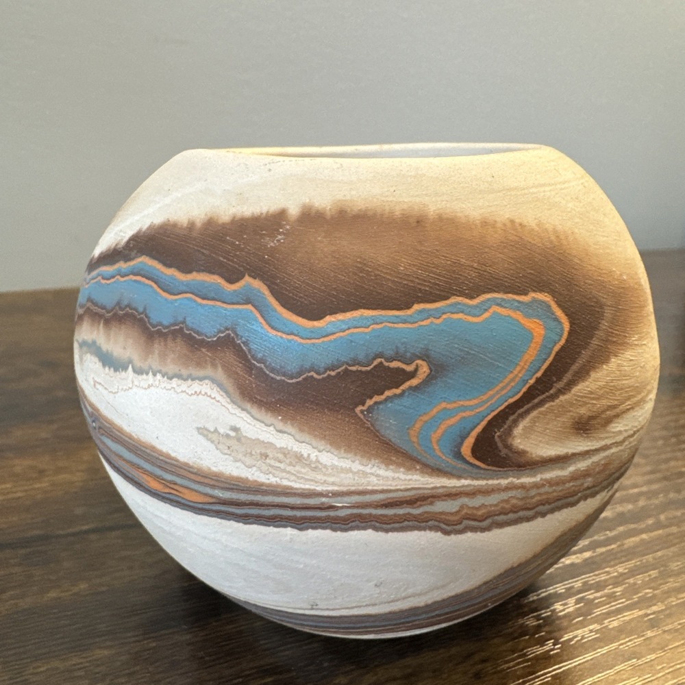 VTG Nemadji Indian River Pottery Mini Vase 3x4" Clay Swirl Blue Brown‎ Cream